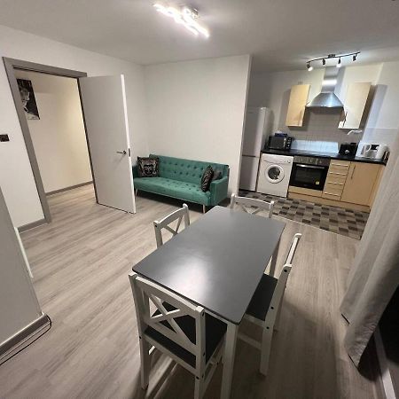 Westside Two Apartment Бирмингам Екстериор снимка